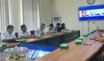 Suasana rapat Penyusunan Data Gugus Tugas Reforma Agraria (GTRA) Tahun Anggaran 2026 di Aula Kantor Pertanahan Kabupaten Mamuju Tengah, Rabu (23/9/2026). Rapat dibuka oleh Pih. Kepala Kantor Pertanahan Kabupaten Mamuju Tengah, Asmanto Mesman, melalui Zoom Meeting.